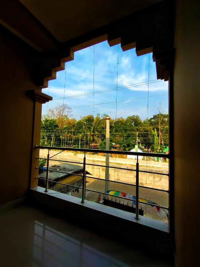 Green Earth Resort Lataguri Bagian luar foto