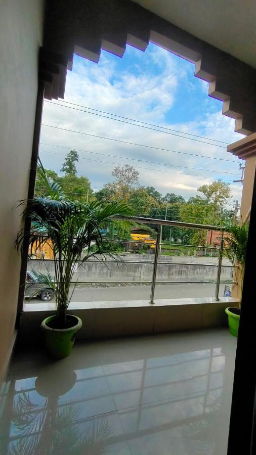 Green Earth Resort Lataguri Bagian luar foto