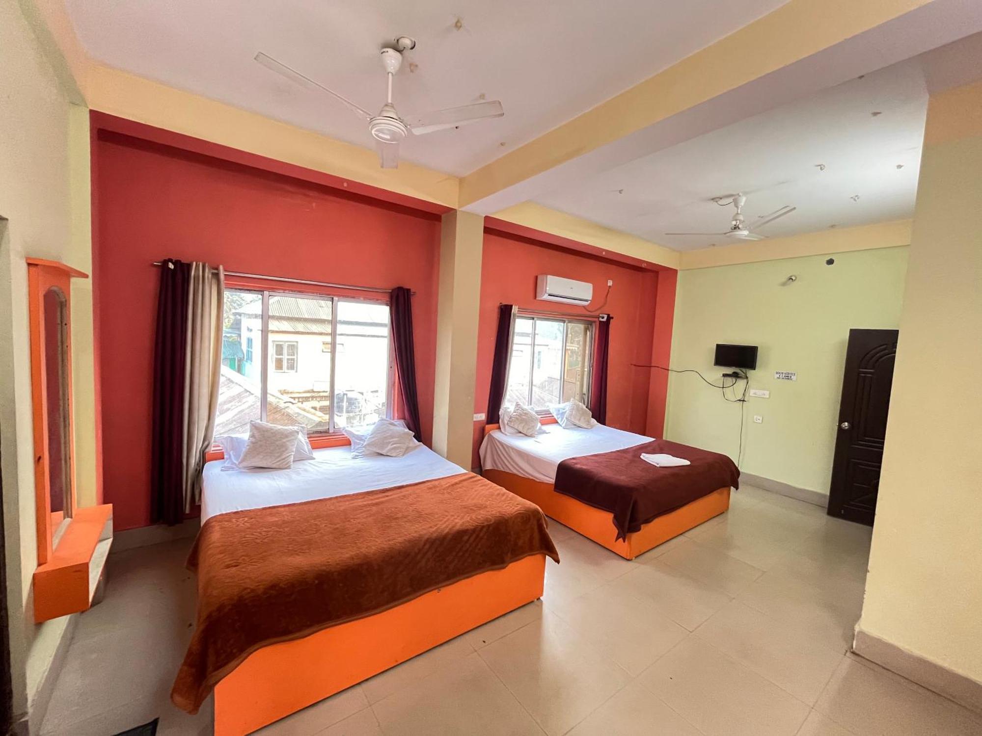 Green Earth Resort Lataguri Bagian luar foto